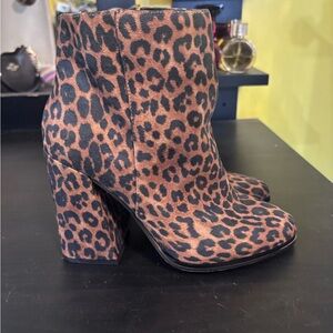 Jessica Simpson Leopard Print Ankle Boots 7M